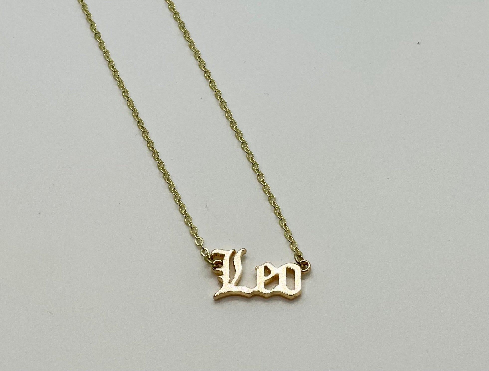 What's Your Sign Zodiac Name Necklace - Bodacious Bijous Leo Gold
