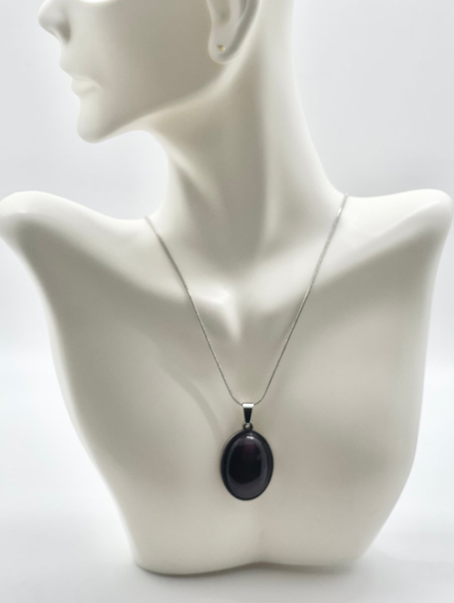 Oval Precious Pendant Necklace - Bodacious Bijous