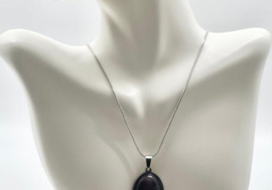 Oval Precious Pendant Necklace - Bodacious Bijous