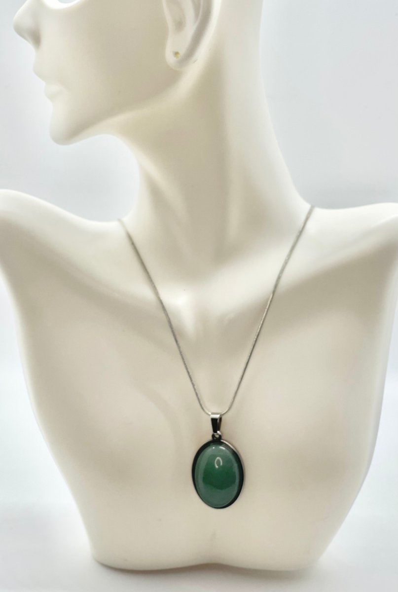 Oval Precious Pendant Necklace - Bodacious Bijous