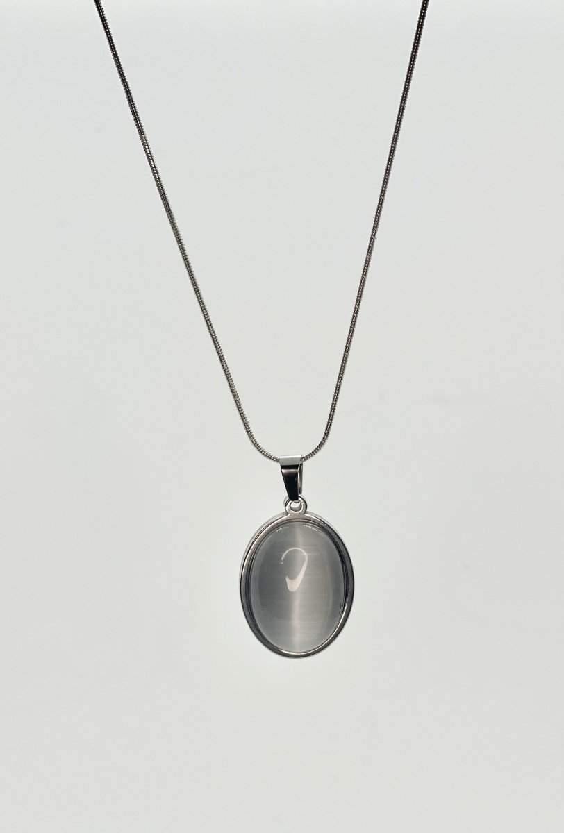 Oval Precious Pendant Necklace - Bodacious Bijous